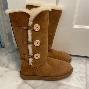 UGG Bailey Button Triplet II